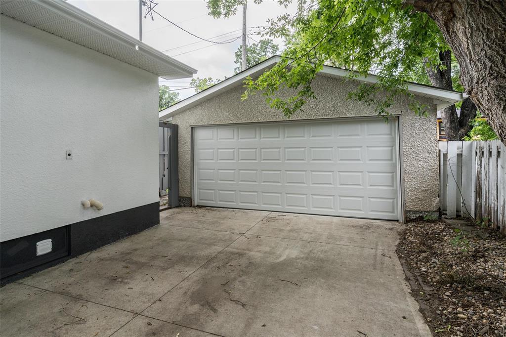 43 Triton Bay, Winnipeg, Manitoba R2M 2E8 - Photo 39 - 202616592
