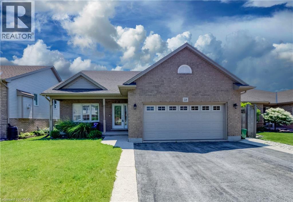 18 CHERRY Avenue, Smithville, Ontario