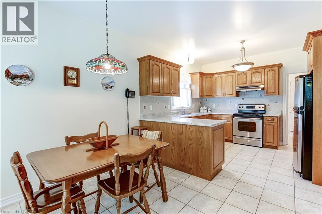393 Henderson Road, Burlington, Ontario  L7L 2P6 - Photo 13 - 40846583