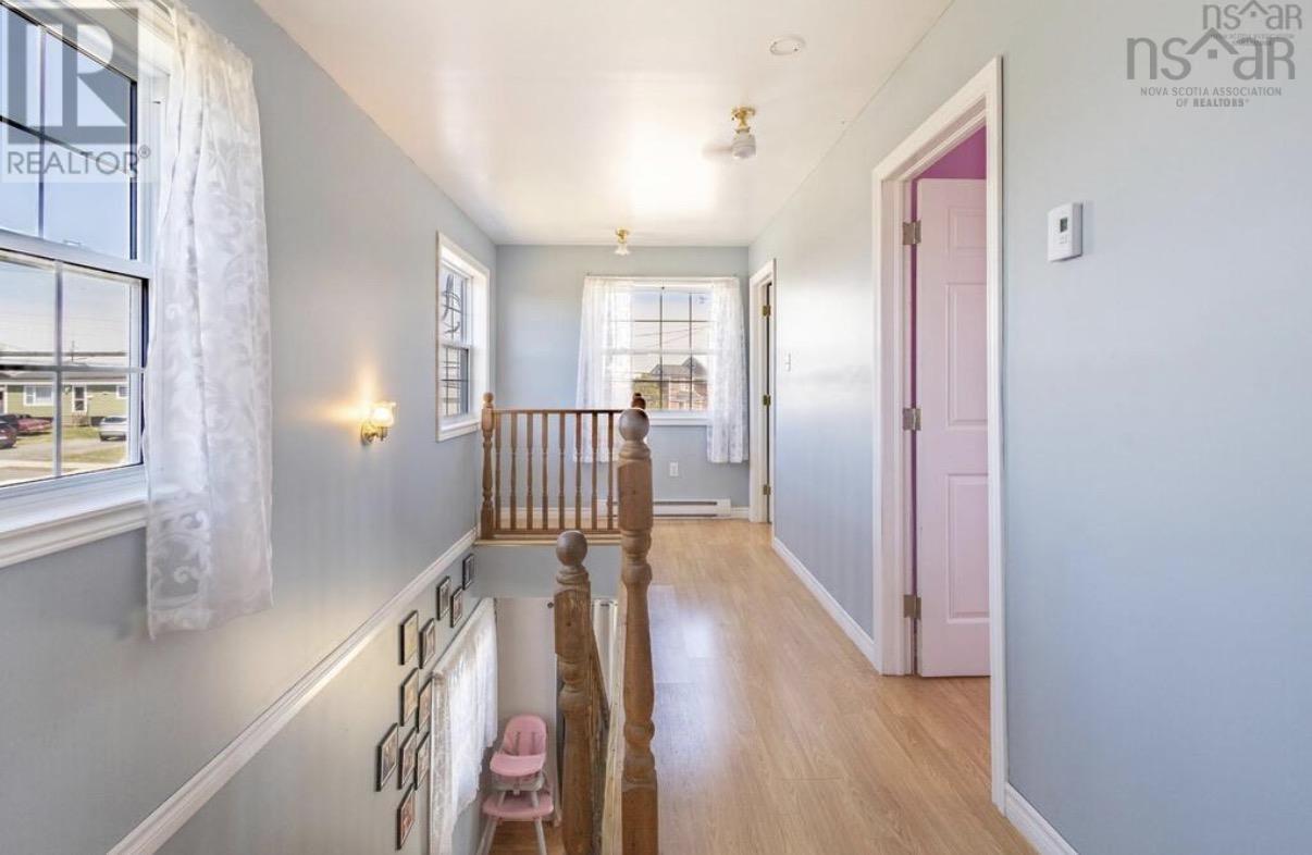 3752 Ellsworth Avenue, New Waterford, Nova Scotia  B1H 2H8 - Photo 9 - 202617532