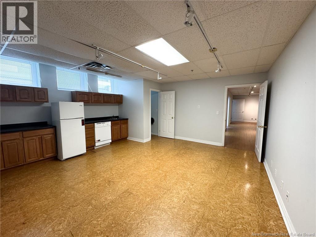 1111 Main Street, Moncton, New Brunswick  E1C 1H3 - Photo 21 - NB143842