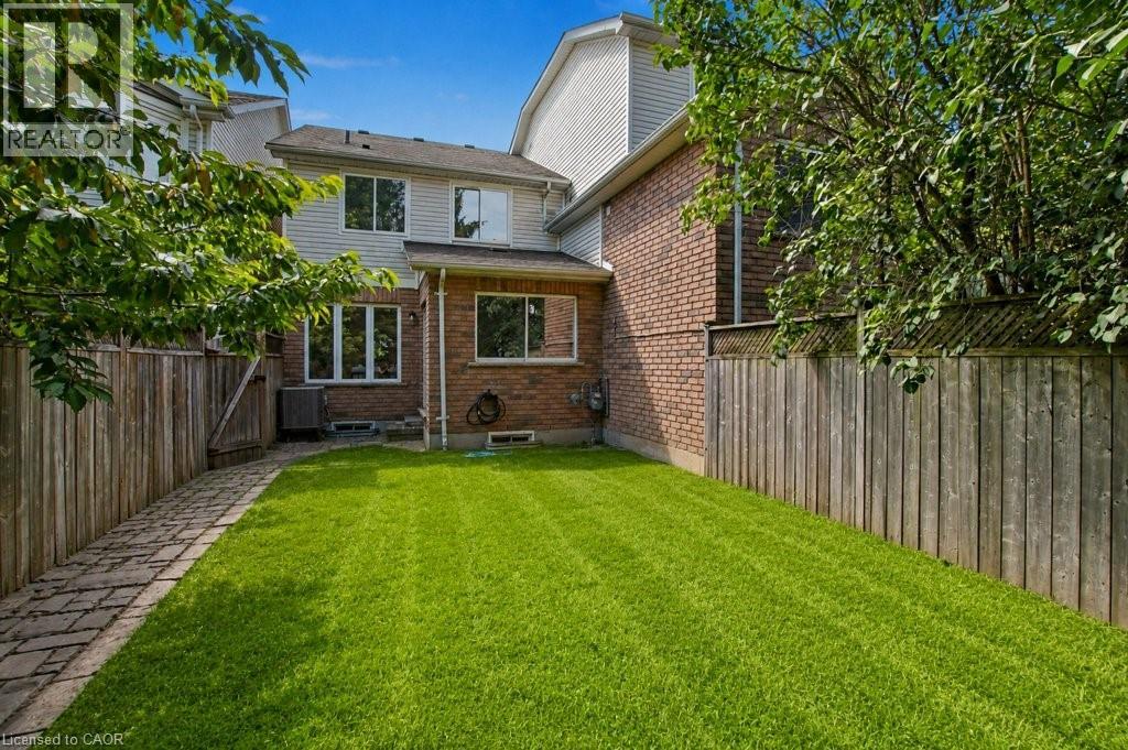 400 Laurel Gate Drive, Waterloo, Ontario  N2T 2S6 - Photo 39 - 40845860