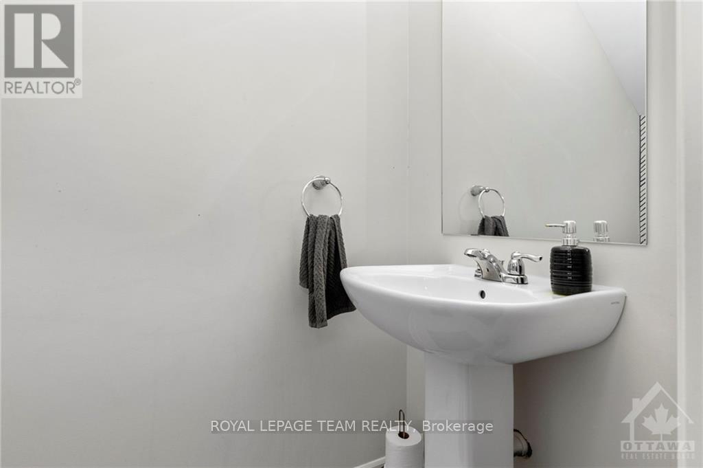 2254 Watercolours Way, Ottawa, Ontario  K2J 6R2 - Photo 7 - X13565000