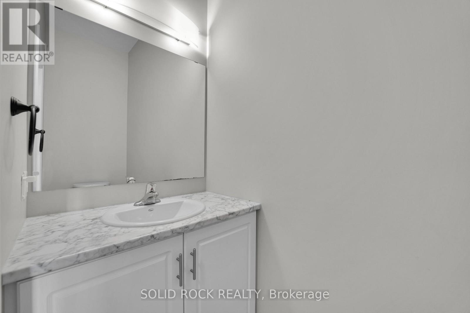 82 O'donovan Drive, Carleton Place, Ontario  K7C 0S2 - Photo 2 - X13565002