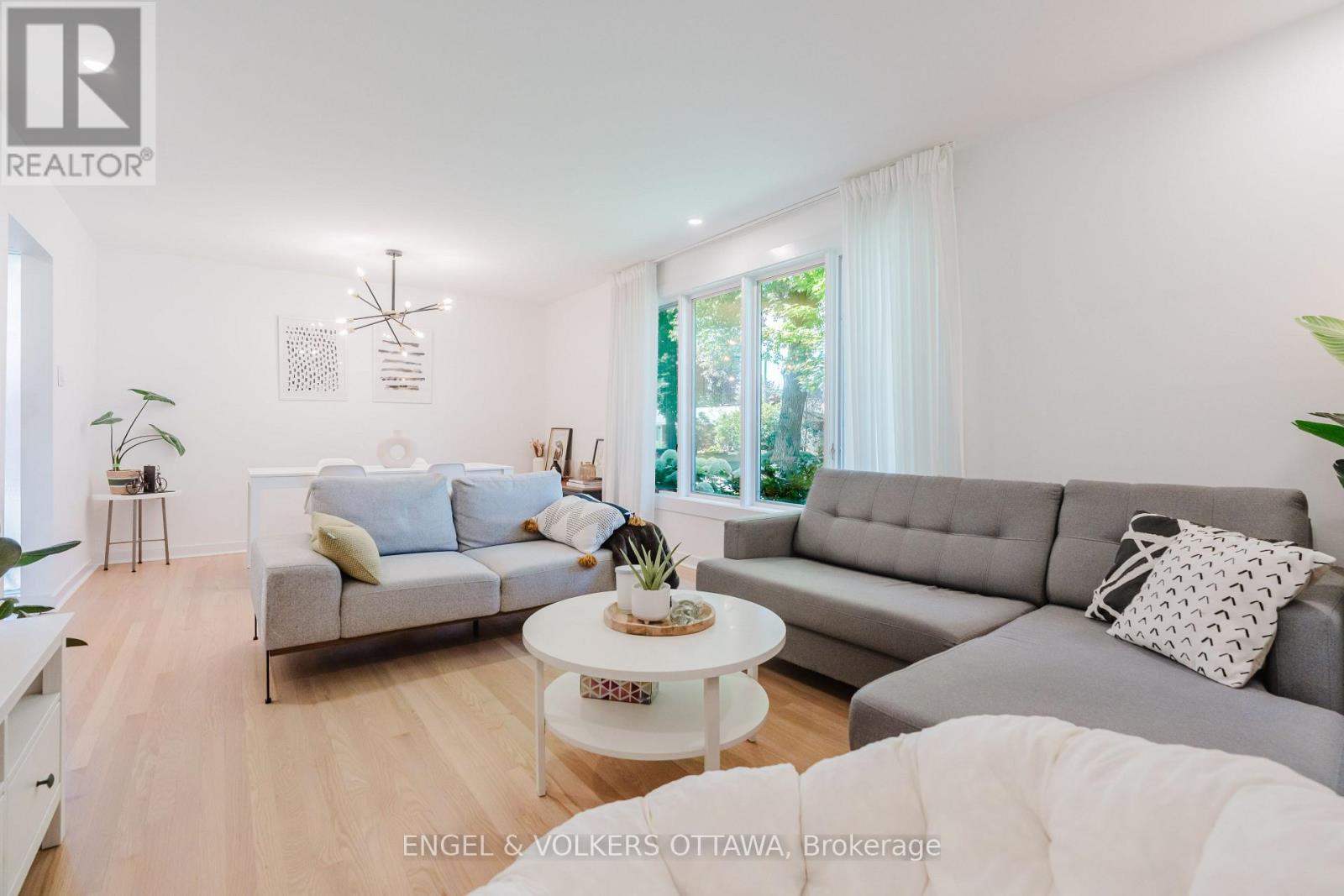2995 Cowan Crescent, Ottawa, Ontario  K1V 8K9 - Photo 12 - X13565014