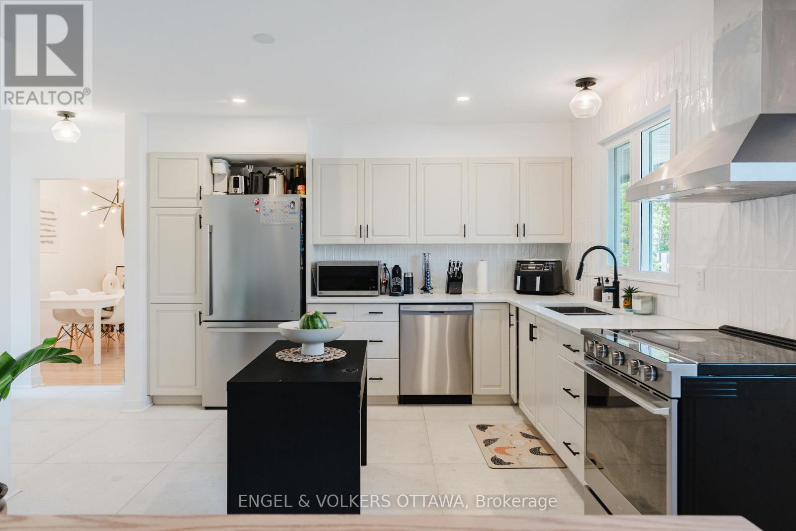 2995 Cowan Crescent, Ottawa, Ontario  K1V 8K9 - Photo 8 - X13565014