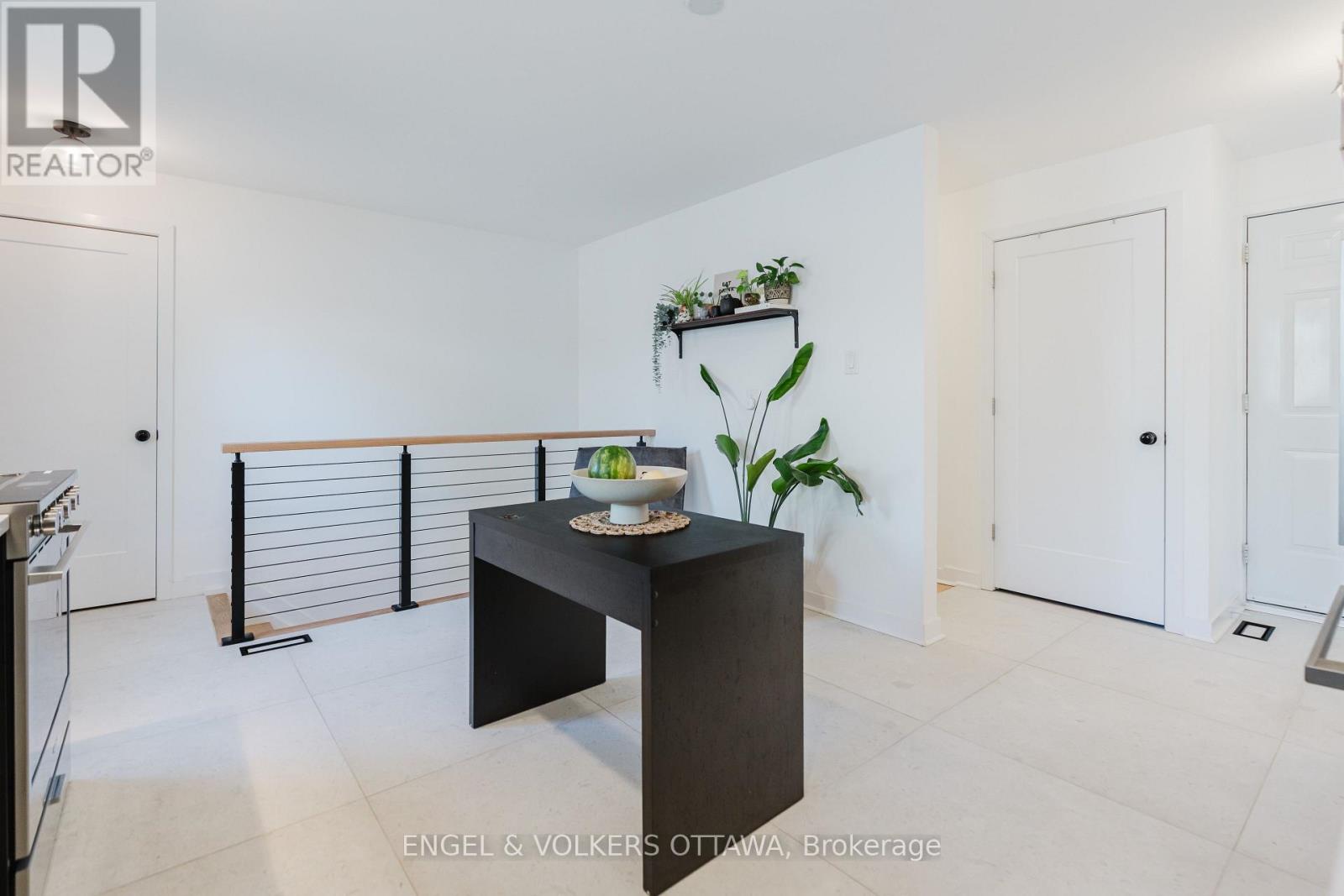 2995 Cowan Crescent, Ottawa, Ontario  K1V 8K9 - Photo 9 - X13565014