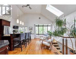 10 QUEENSGROVE ROAD, Toronto, Ontario