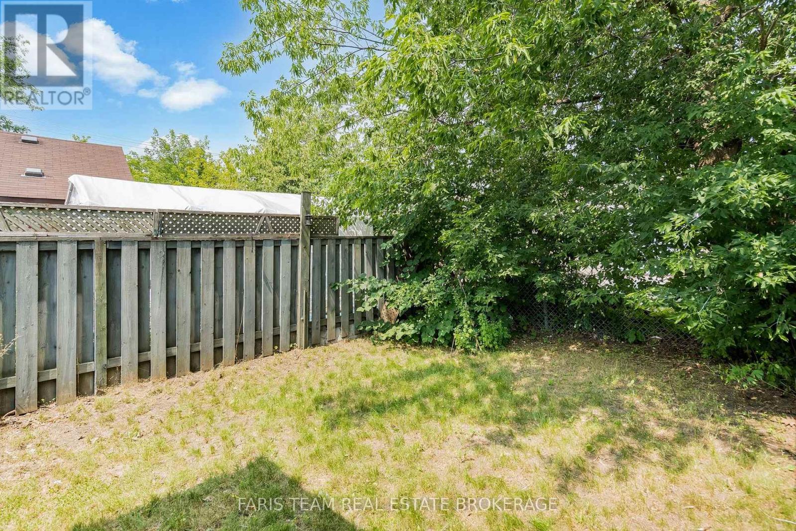 5 Robert Street, Barrie, Ontario  L4N 3H2 - Photo 24 - S13552676