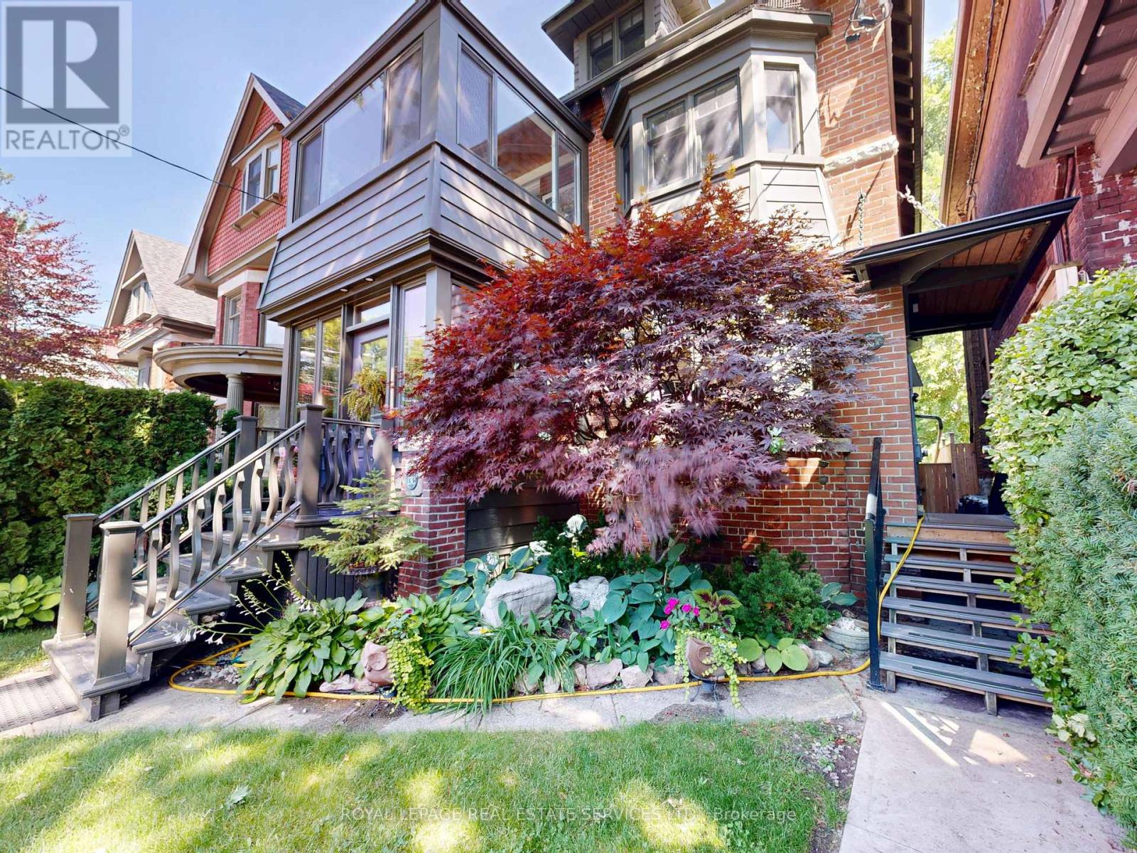 UPPER LEVEL - 130A WESTMINSTER AVENUE, Toronto, Ontario