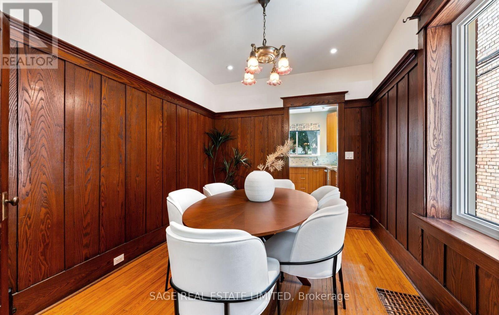 124 Evans Avenue, Toronto, Ontario M6S 3V8 - Photo 6 - W13565038