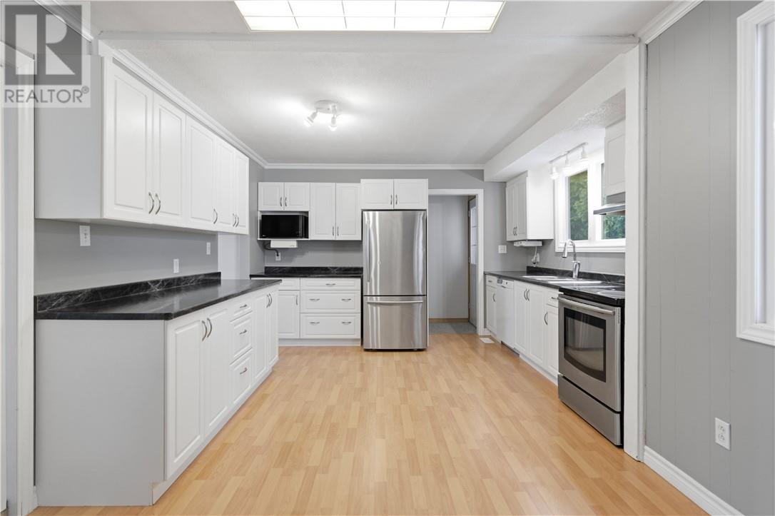 77 Morin Street, Chelmsford, Ontario P0M 1L0 - Photo 16 - 2129105