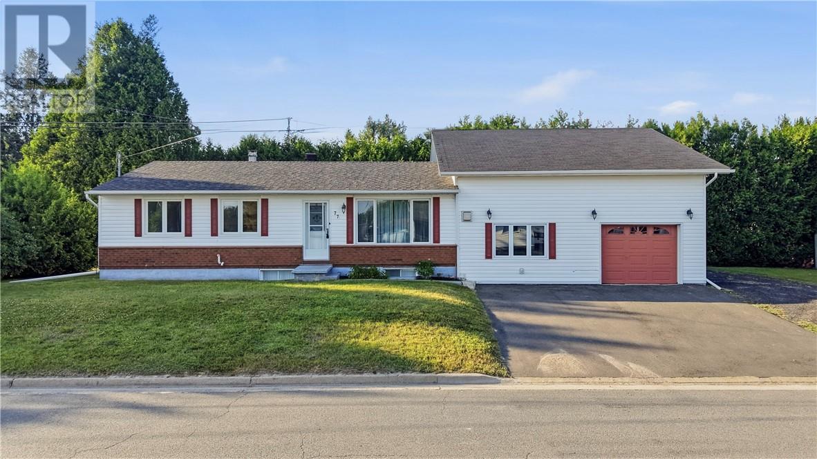 77 Morin Street, Chelmsford, Ontario P0M 1L0 - Photo 2 - 2129105