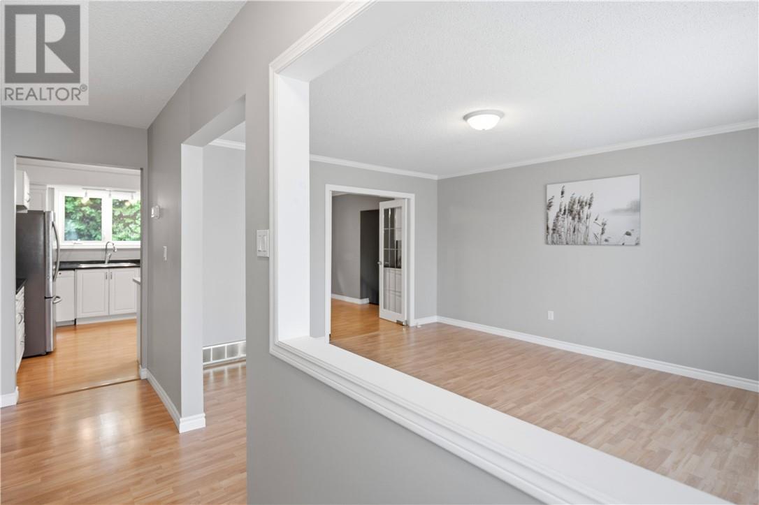 77 Morin Street, Chelmsford, Ontario P0M 1L0 - Photo 3 - 2129105