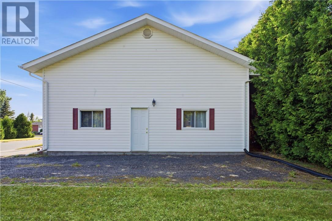 77 Morin Street, Chelmsford, Ontario P0M 1L0 - Photo 37 - 2129105