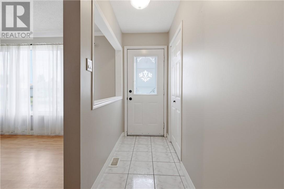 77 Morin Street, Chelmsford, Ontario P0M 1L0 - Photo 4 - 2129105