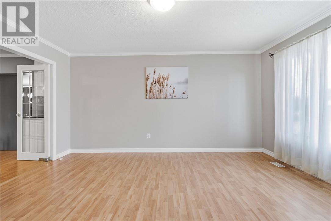 77 Morin Street, Chelmsford, Ontario P0M 1L0 - Photo 5 - 2129105