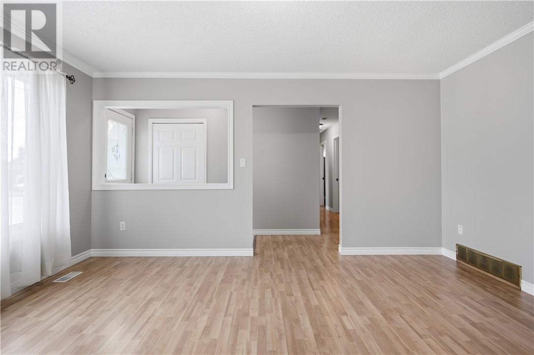 77 Morin Street, Chelmsford, Ontario P0M 1L0 - Photo 7 - 2129105