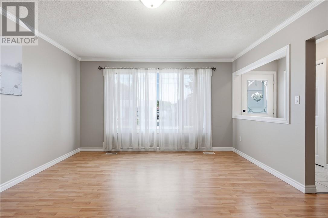77 Morin Street, Chelmsford, Ontario P0M 1L0 - Photo 8 - 2129105