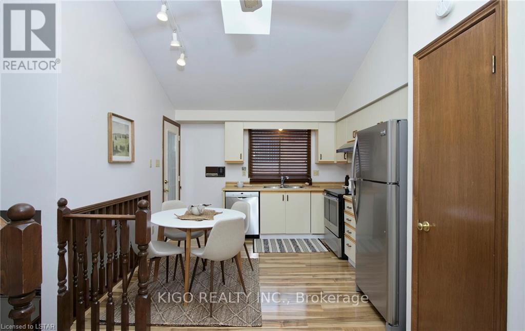 15 Wyndham Crescent, London East, Ontario  N5Y 5G2 - Photo 4 - X13564986