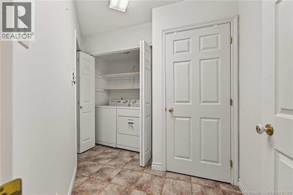 18 Carney, Moncton, New Brunswick  E1C 4H5 - Photo 19 - NB143034