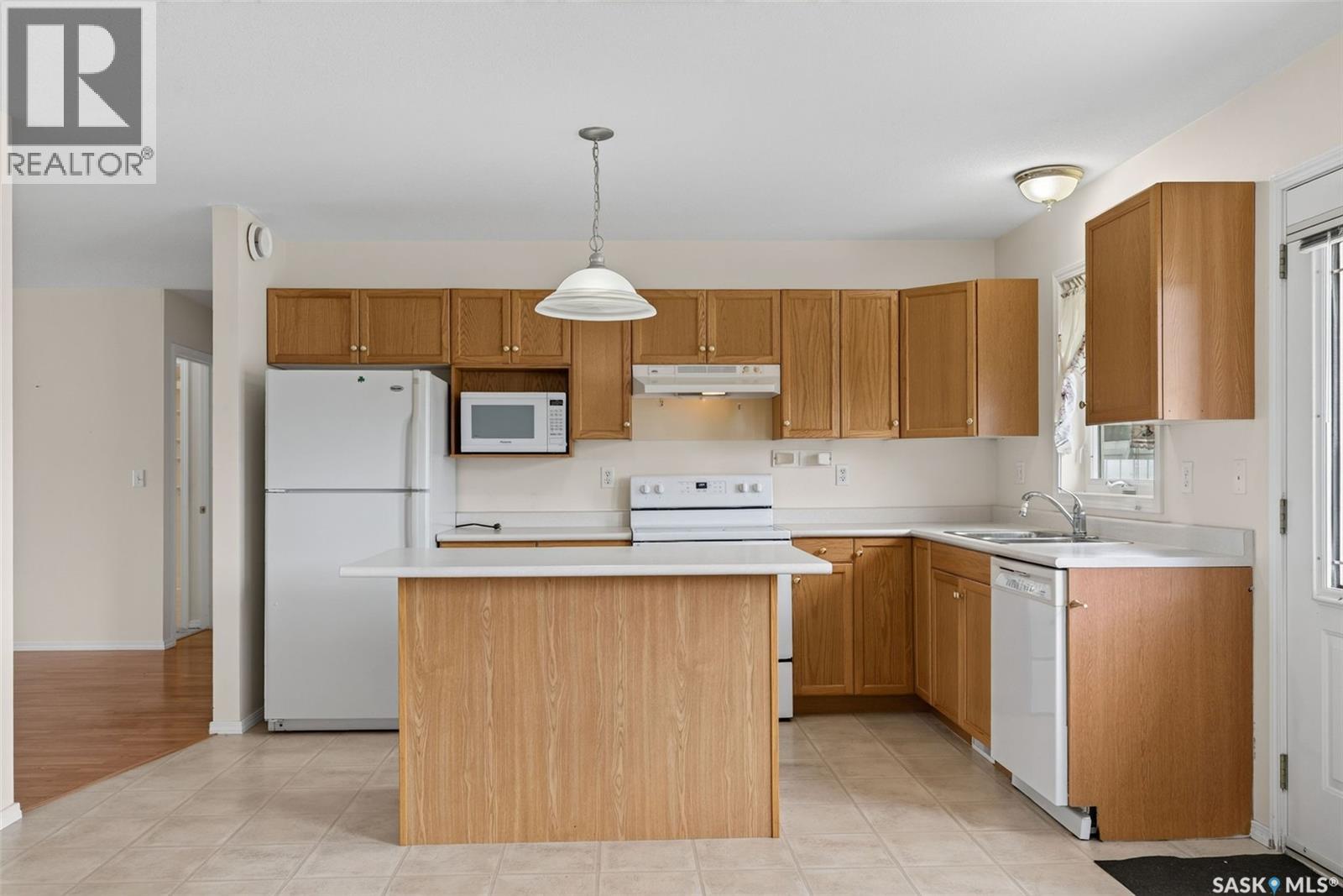 3 119 Mckendry Avenue W, Melfort, Saskatchewan  S0E 1A0 - Photo 3 - SK042575