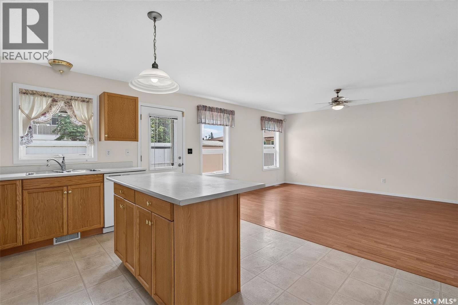 3 119 Mckendry Avenue W, Melfort, Saskatchewan  S0E 1A0 - Photo 4 - SK042575