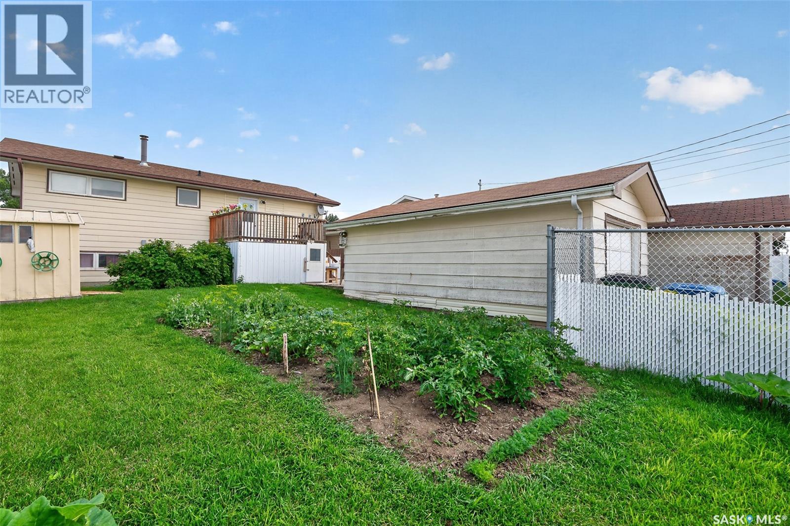 1507 Caribou Street W, Moose Jaw, Saskatchewan  S6H 7N5 - Photo 7 - SK042380