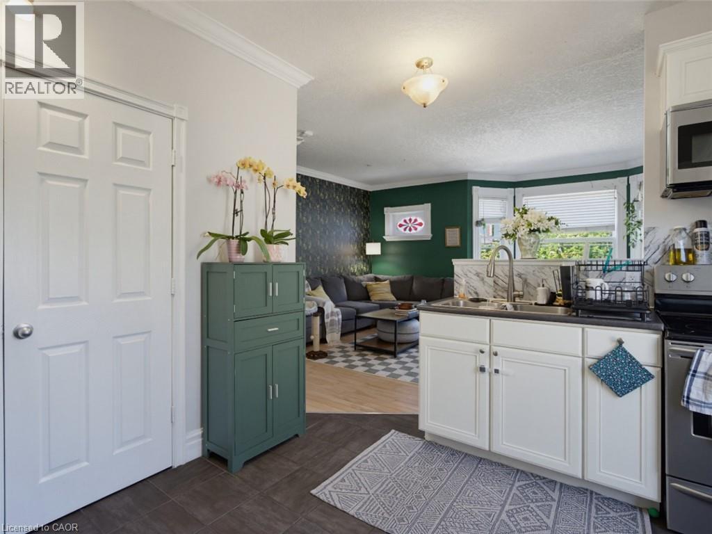 500 COLBORNE Street Unit# 2 - Photo 9