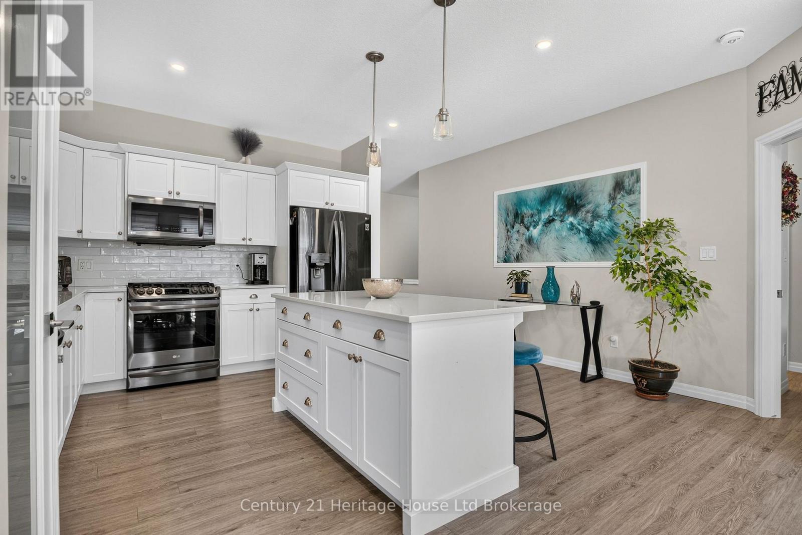 16 Huntley Avenue, Tillsonburg, Ontario  N4G 0J3 - Photo 4 - X13565044