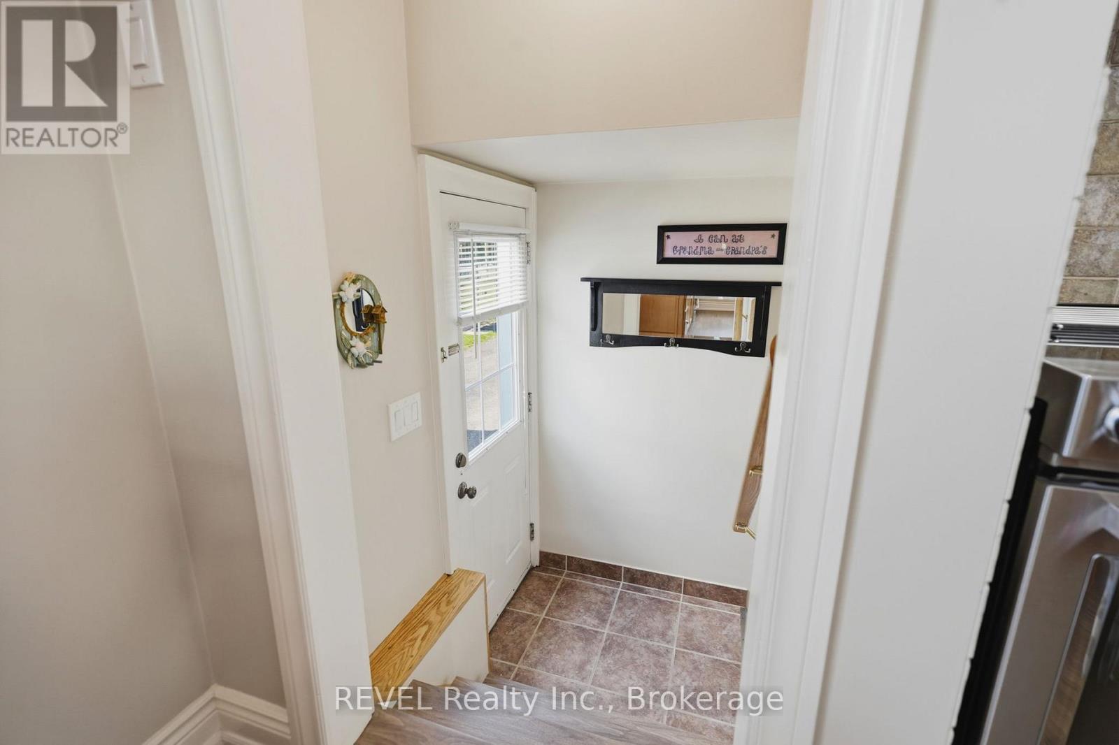 180 Louth Street, St. Catharines, Ontario  L2S 2R3 - Photo 23 - X13565126