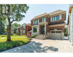 61 RYKERT CRESCENT, Toronto, Ontario