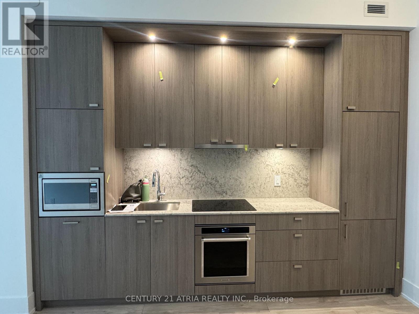 402 - 115 DENISON AVENUE, Toronto, Ontario