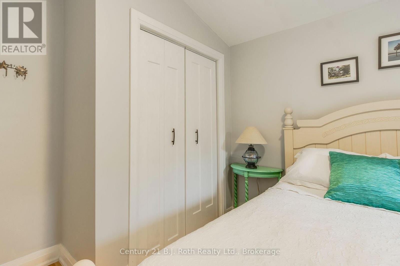 8 Arbor Road, Tiny, Ontario  L0L 2J0 - Photo 12 - S13565114