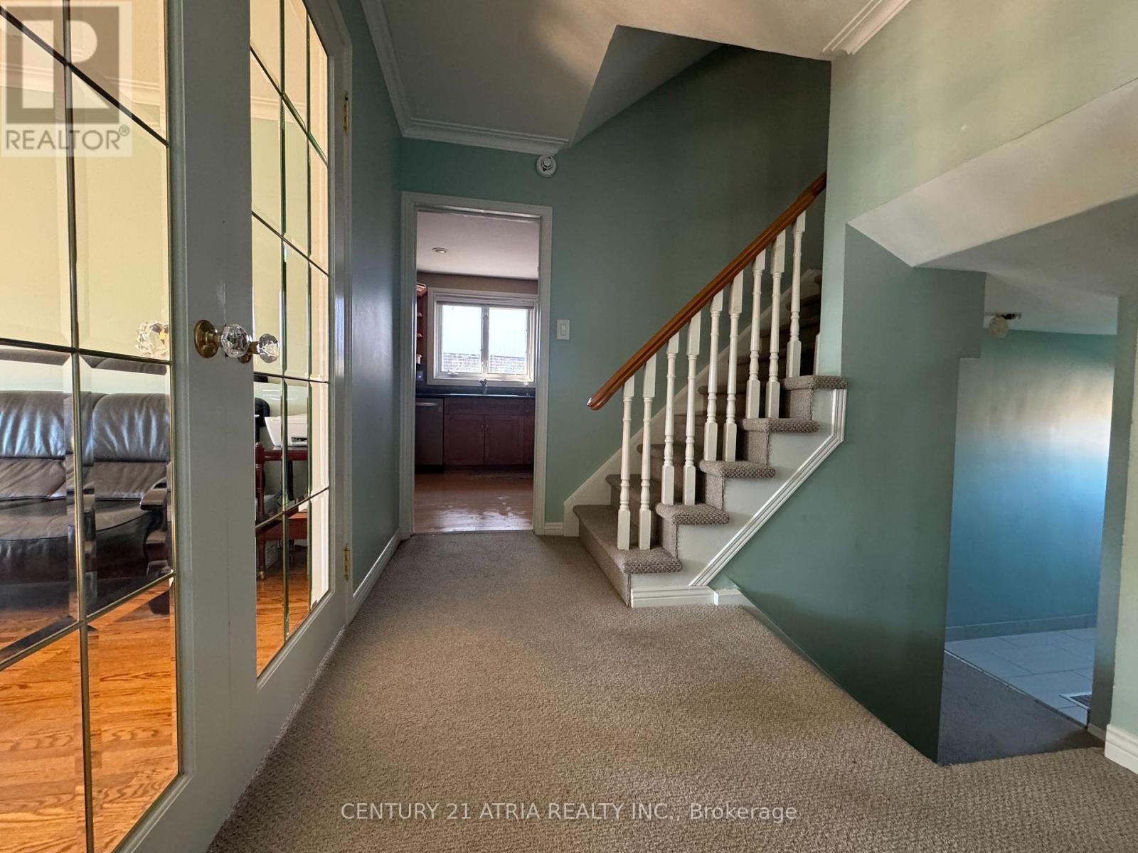 125 Amberjack Boulevard, Toronto, Ontario M1H 2J6 - Photo 3 - E13565156