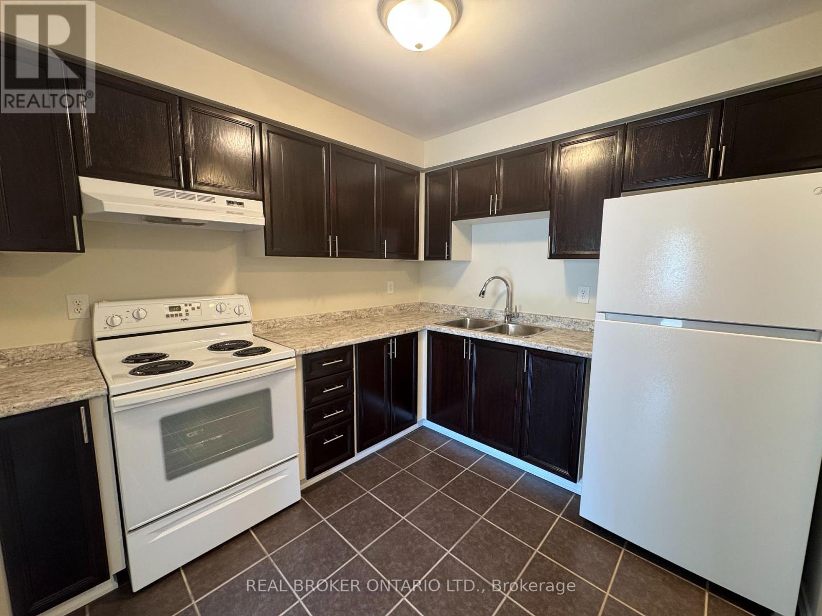 5 - 5 Sawmill Road, Barrie, Ontario  L4N 6X3 - Photo 2 - S13565102