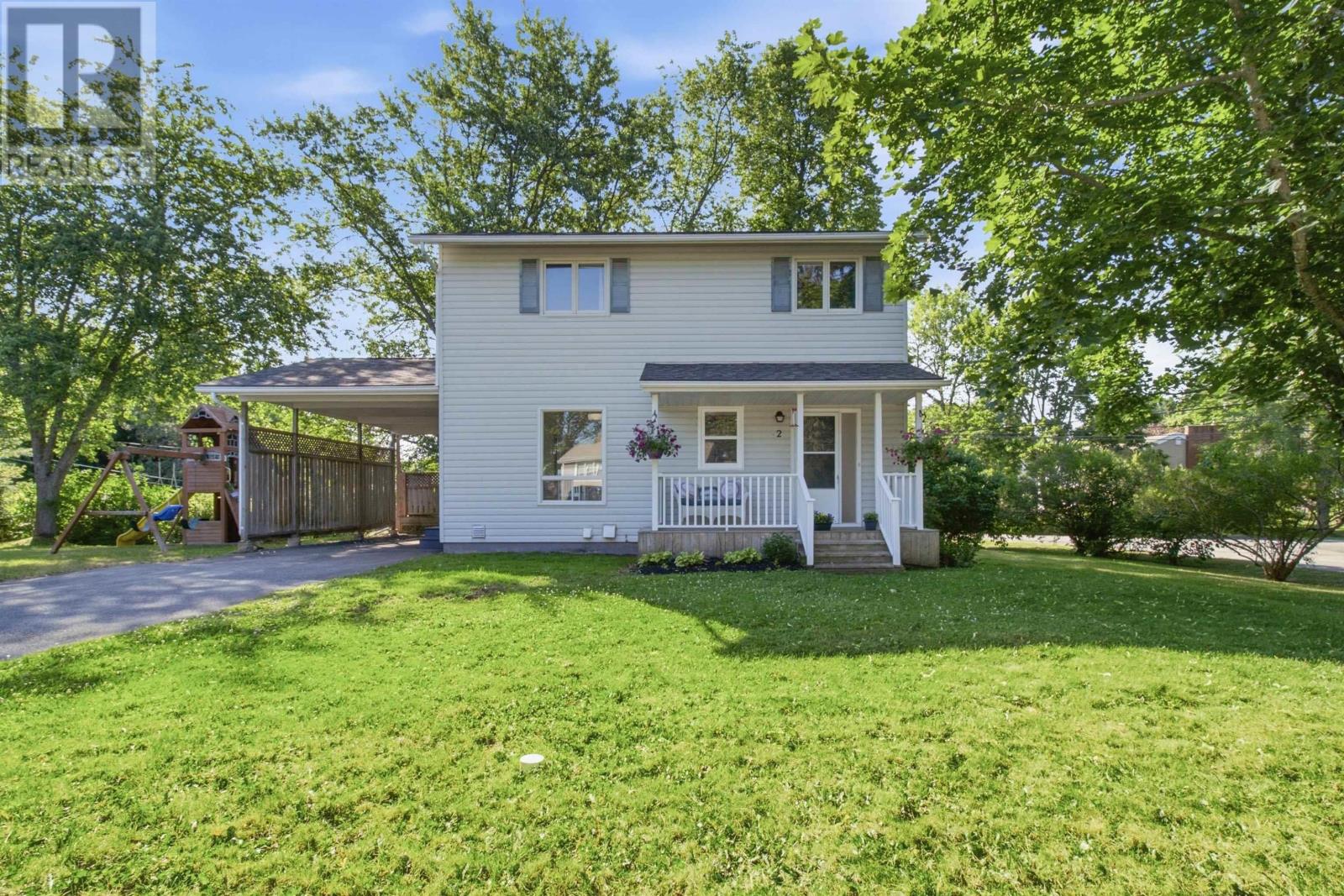 2 Chandler Lane, Windsor