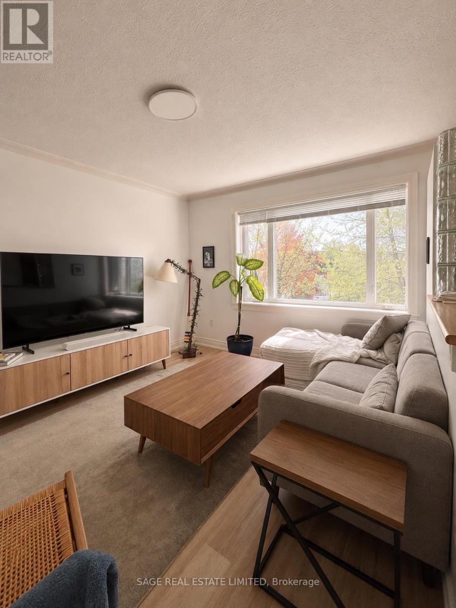 73 Cynthia Road, Toronto, Ontario  M6N 2P8 - Photo 3 - W13565078