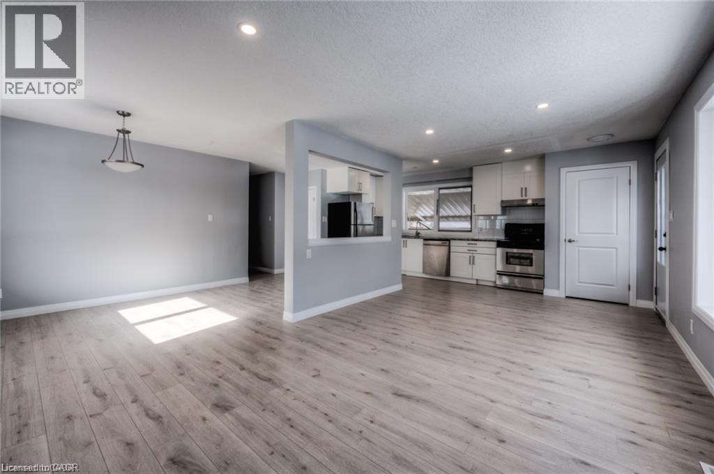 33 Ruskview Road, Kitchener, Ontario  N2M 4S1 - Photo 5 - 40847353