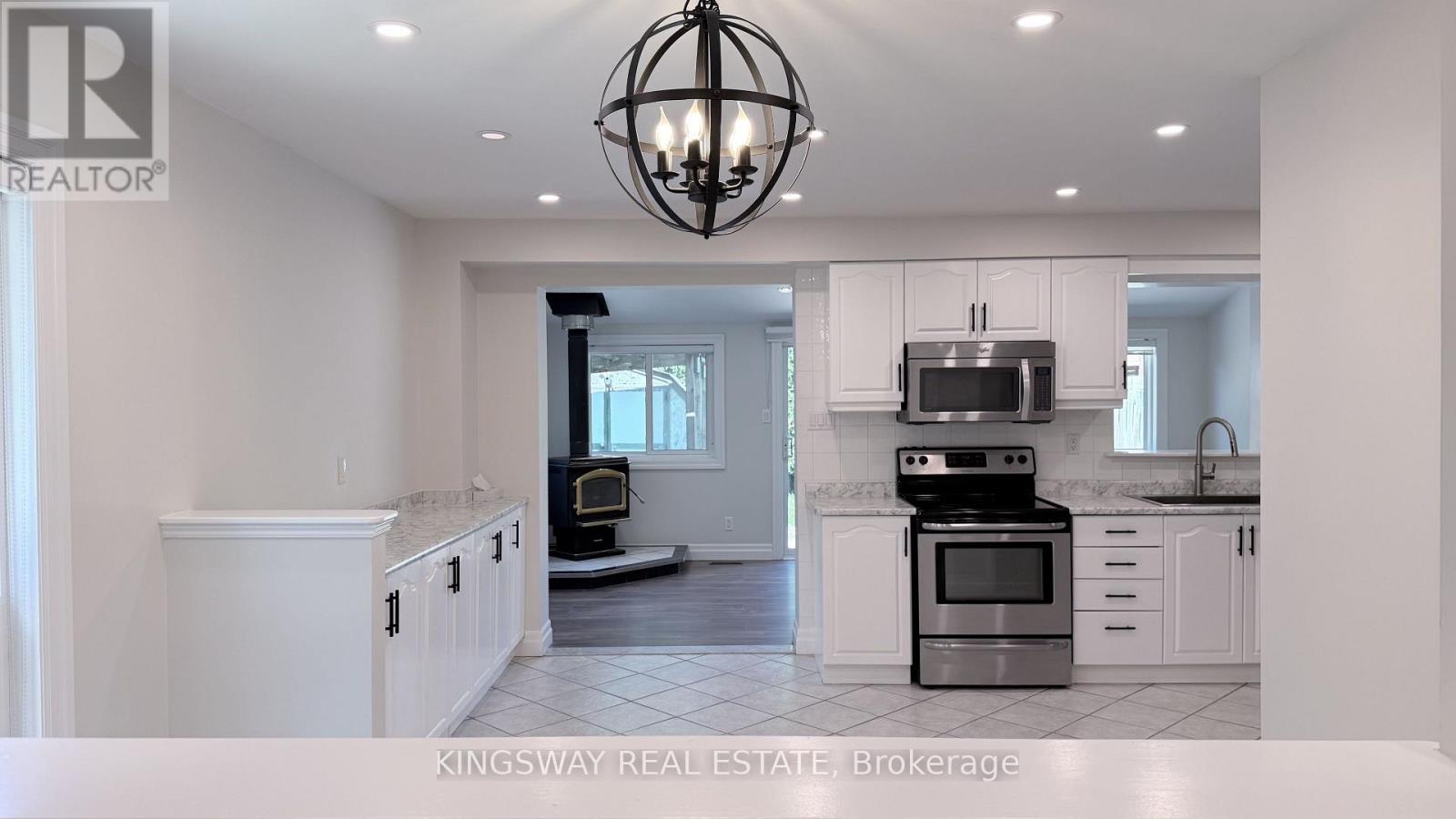 3123 Bartholomew Crescent, Mississauga, Ontario  L5N 3K9 - Photo 7 - W13565140