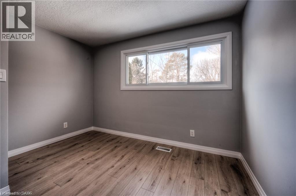 33 Ruskview Road, Kitchener, Ontario  N2M 4S1 - Photo 18 - 40847353