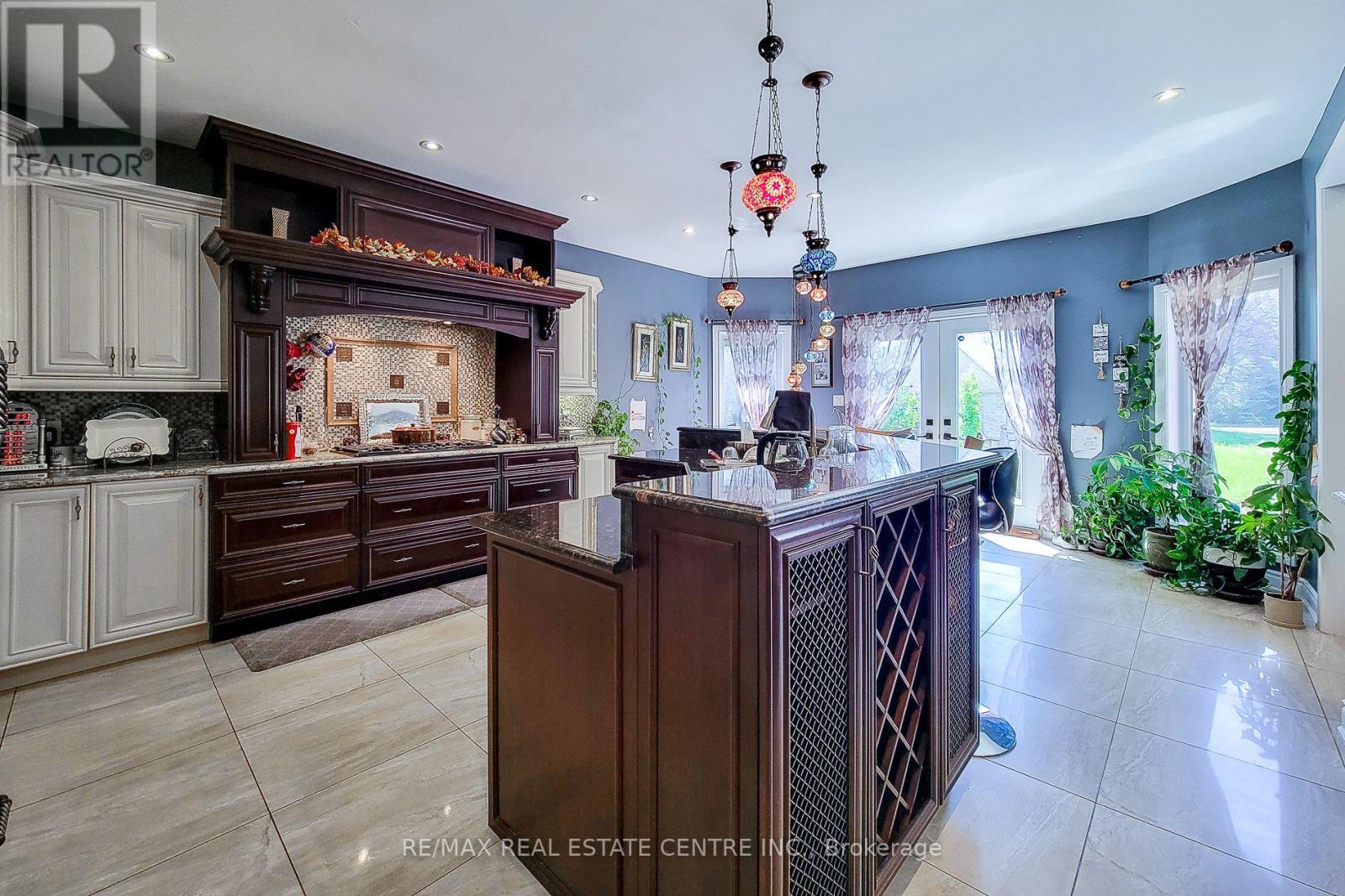 656 Highvalley Road, Hamilton, Ontario  L9G 4E9 - Photo 12 - X13565076