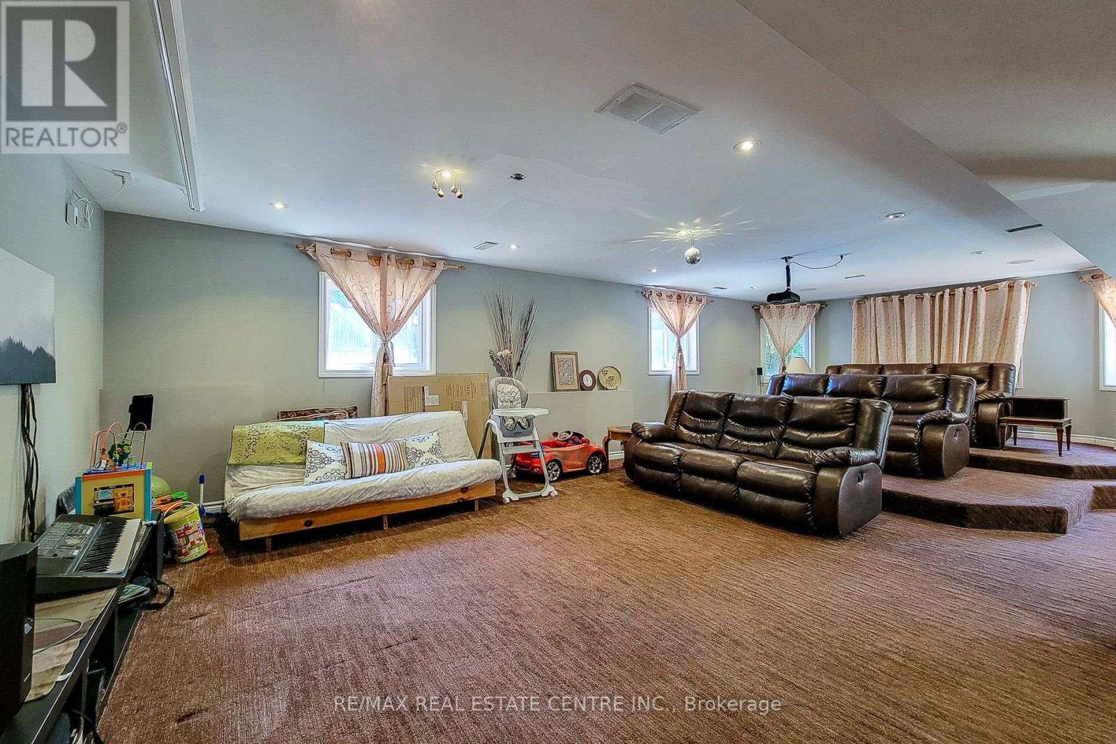 656 Highvalley Road, Hamilton, Ontario  L9G 4E9 - Photo 33 - X13565076