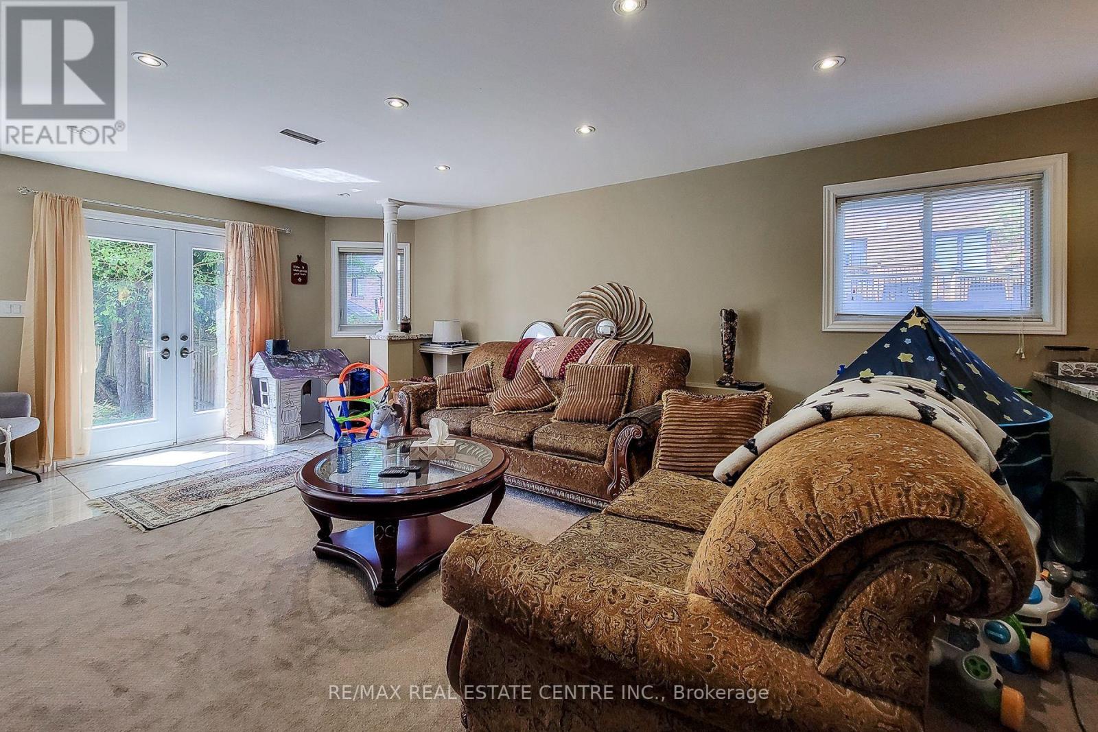 656 Highvalley Road, Hamilton, Ontario  L9G 4E9 - Photo 36 - X13565076