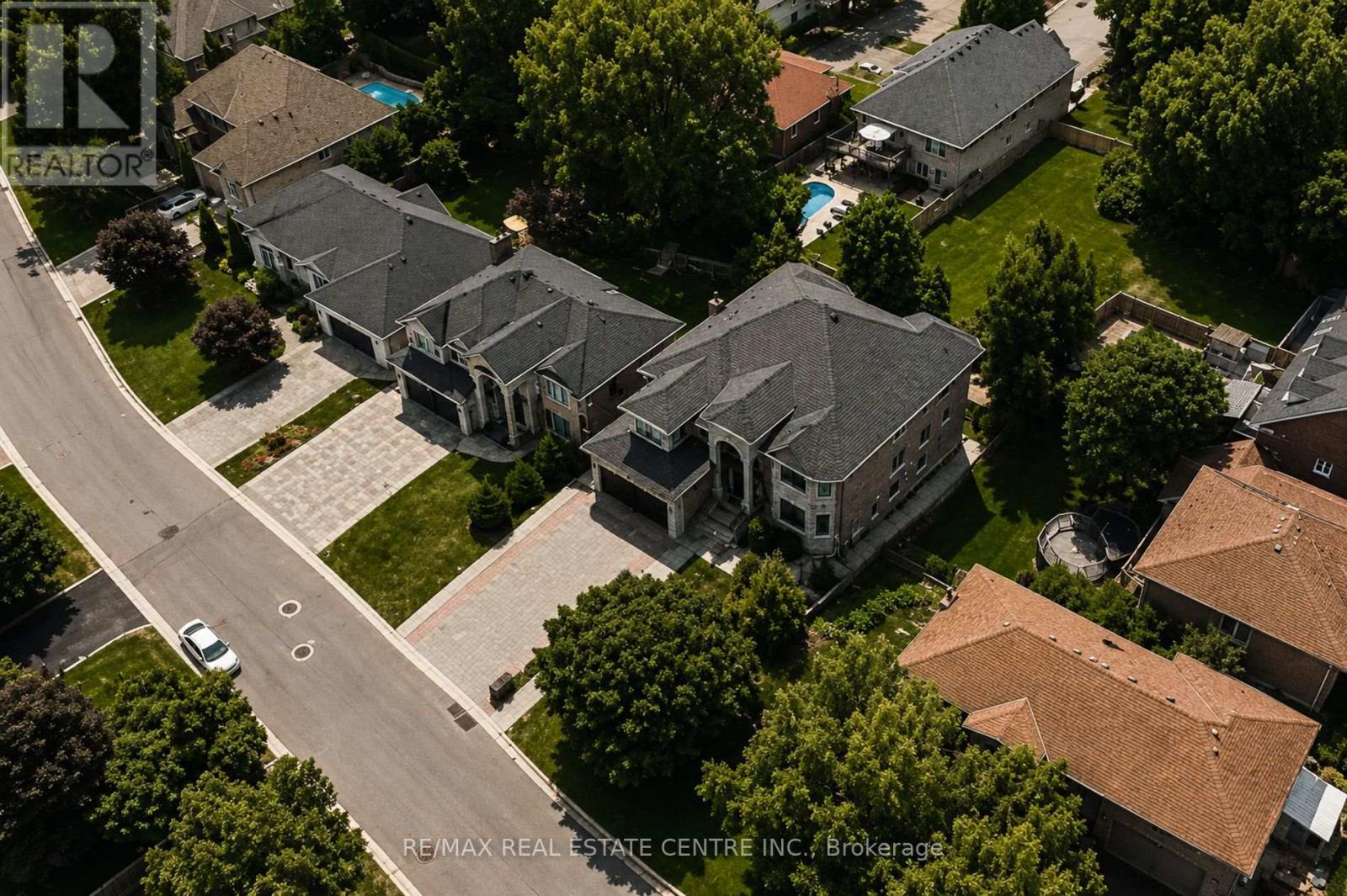 656 Highvalley Road, Hamilton, Ontario  L9G 4E9 - Photo 5 - X13565076