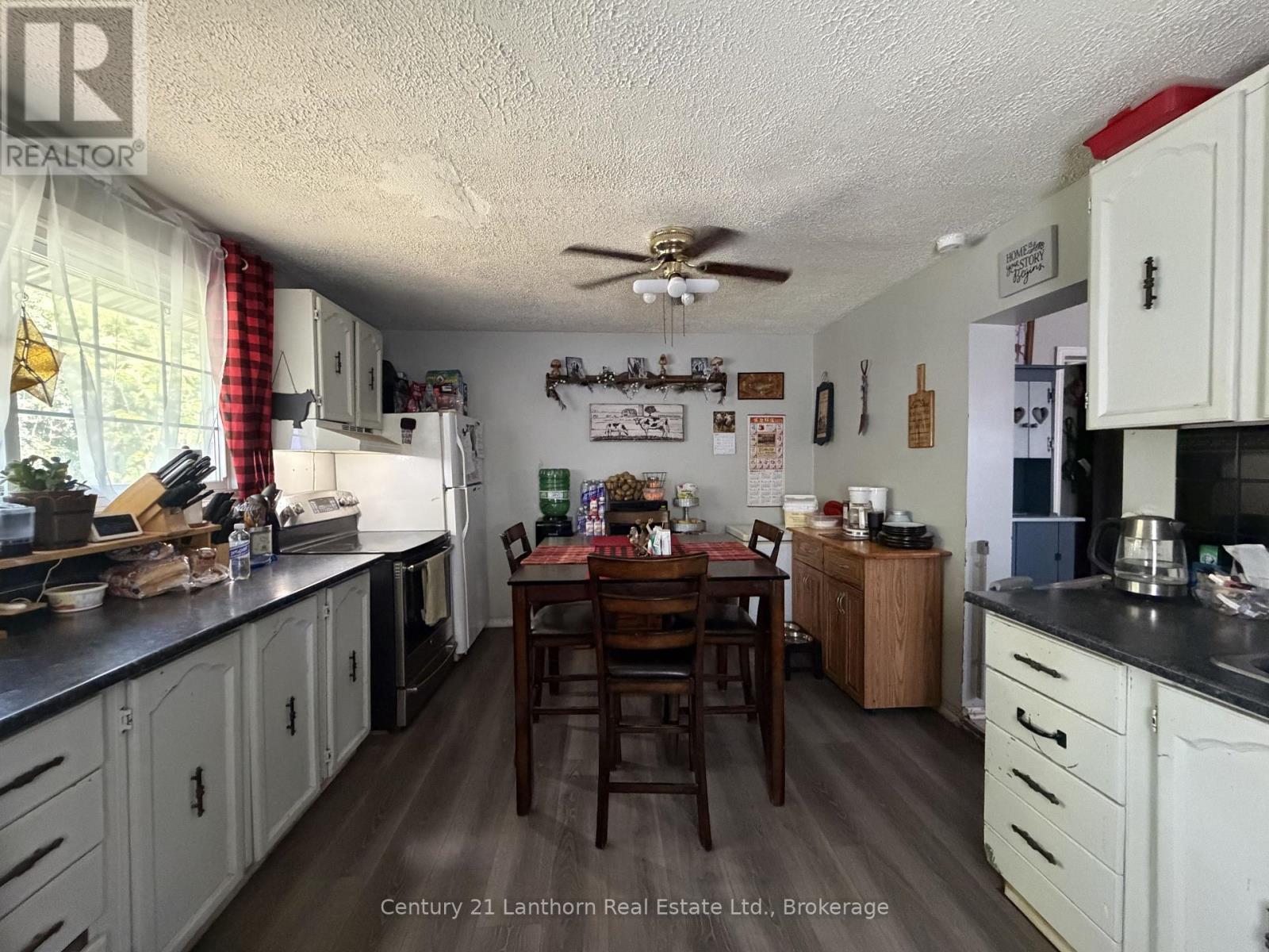 80-82 John Street, Quinte West, Ontario  K8V 1K1 - Photo 5 - X13565332