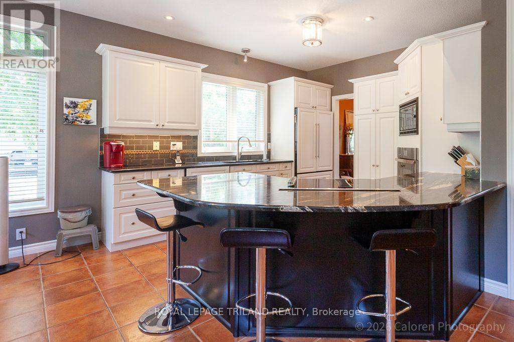 321 Hartson Road, London North, Ontario  N6H 5C2 - Photo 16 - X13565300