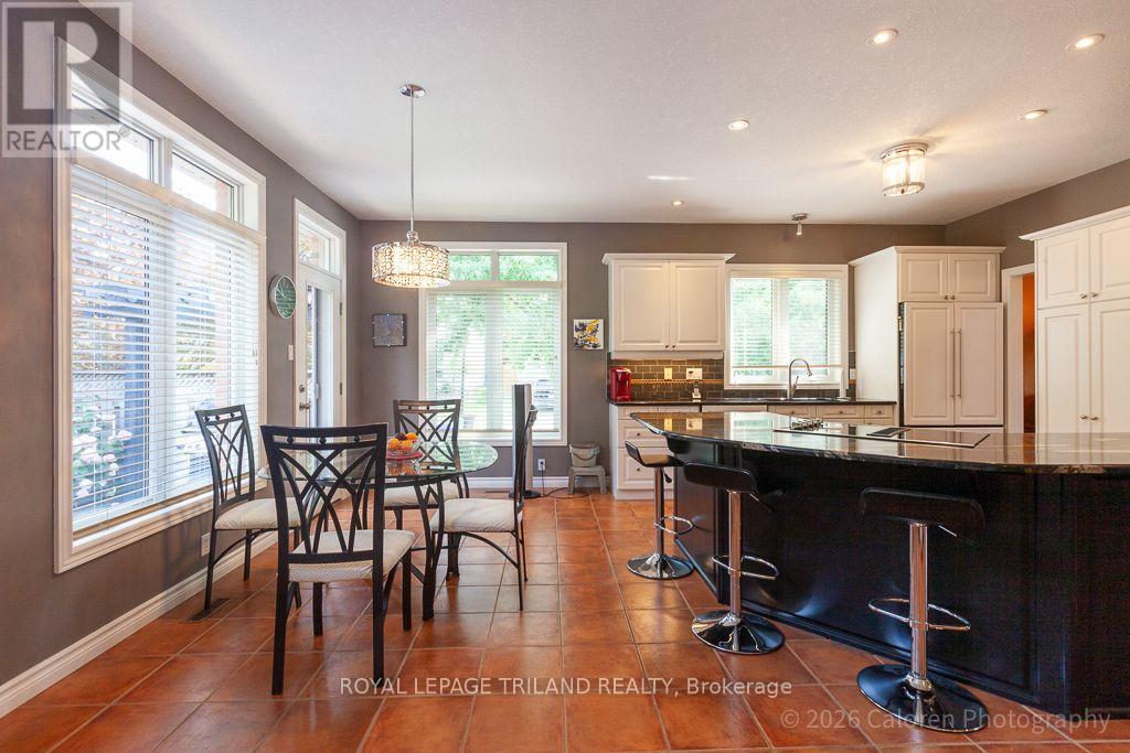 321 Hartson Road, London North, Ontario  N6H 5C2 - Photo 17 - X13565300