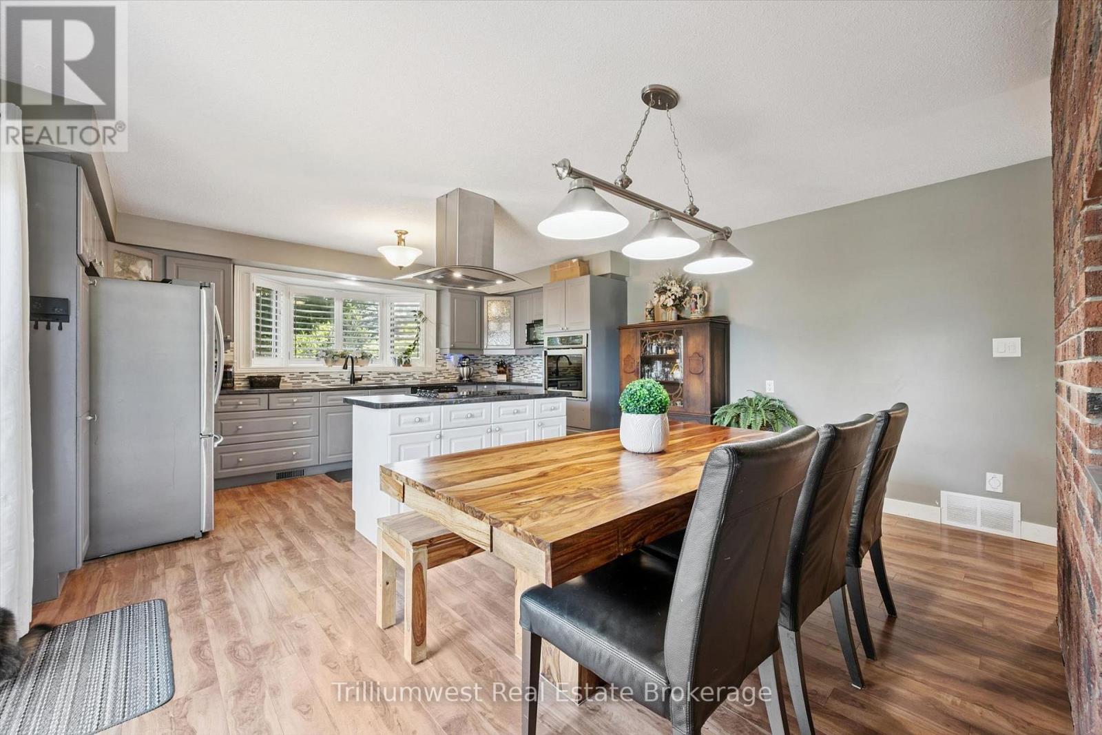 7 Teakwood Place, Guelph (Victoria North), Ontario  N1E 6G7 - Photo 14 - X13565186