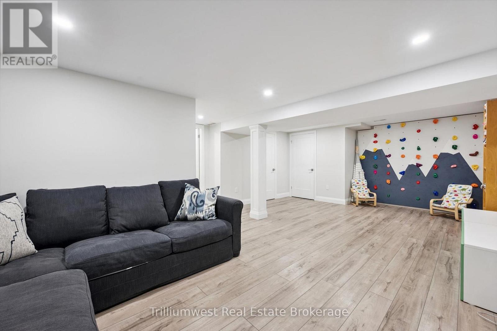 7 Teakwood Place, Guelph (Victoria North), Ontario  N1E 6G7 - Photo 24 - X13565186